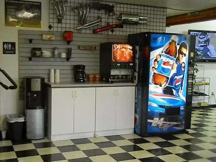 https://cdn.trust-mechanics.com/photos/vc1TaCZuKISJEgHzzxtg/48b7005d-94af-434b-acc4-dc94c4373327_720x720