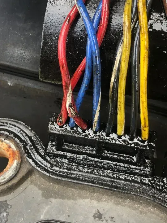 https://cdn.trust-mechanics.com/photos/vropXyz6xi4xyYlDDOPn/79f41543-bc67-41f6-aa4c-0396f95a2494_720x720