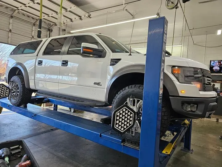 https://cdn.trust-mechanics.com/photos/wIQCQeamOu6xq4ZJ9QFw/622f08c1-165a-43ba-aea2-902683bb9d67_720x720
