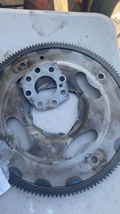https://cdn.trust-mechanics.com/photos/xEcALCisxlxs1nwmtiLi/c529559c-54f0-4363-8d6a-3ceceab4e783_720x720