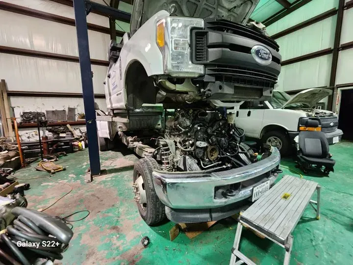 https://cdn.trust-mechanics.com/photos/xHen6WvzSCC9EtFb2zwX/493676db-0173-47f7-a28c-328514aa1fe9_720x720