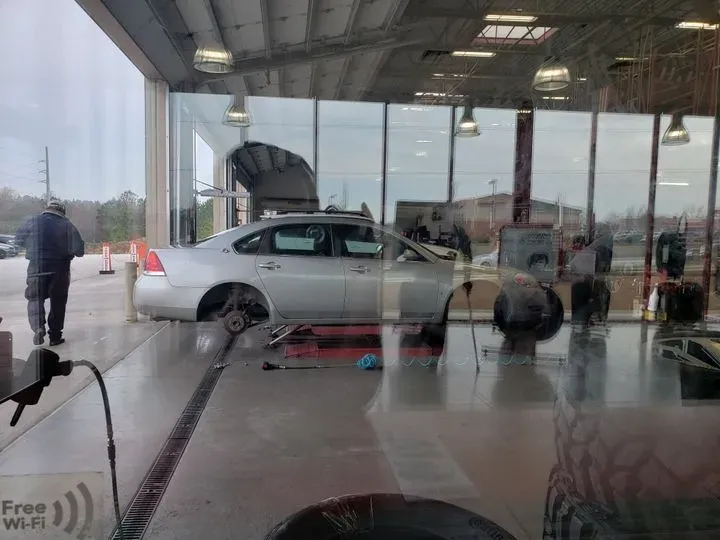 https://cdn.trust-mechanics.com/photos/xcyUAOOHnOqC7tMV6GT6/9021d0cb-88d2-400b-adfc-fb2959abba2d_720x720
