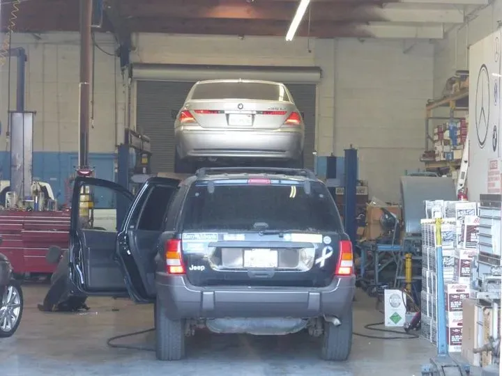 https://cdn.trust-mechanics.com/photos/xljgZqsHdko7MWaB7Mg5/dc6d7964-2475-40a1-81b0-7c7f55ffde27_720x720