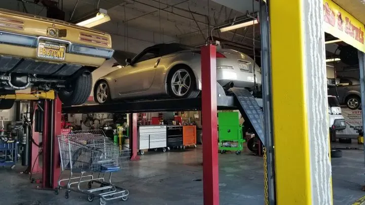 https://cdn.trust-mechanics.com/photos/xyp63BHBBkMOxeJORNDk/78126233-ed0c-41fb-be66-70ee004afddf_720x720