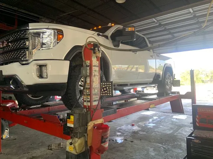 https://cdn.trust-mechanics.com/photos/yCwBwRqhDo2ojAOZFHxu/5144c68c-9b9c-416a-a5af-bfa66afa4e4d_720x720