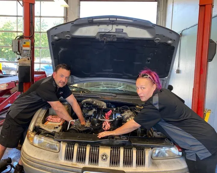 https://cdn.trust-mechanics.com/photos/yEVX35mMQAj2yPeyz7su/c9d8af70-4f03-4e15-8873-efefab076f36_720x720