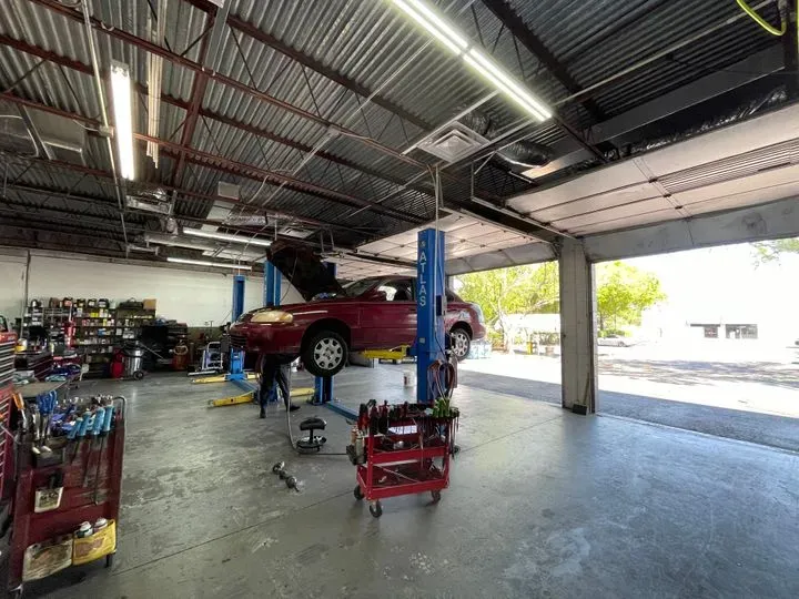 https://cdn.trust-mechanics.com/photos/yEZRIv7SsnkArF4ALoWq/f6aab4fc-62fa-4802-a420-a0b4fb2199a8_720x720
