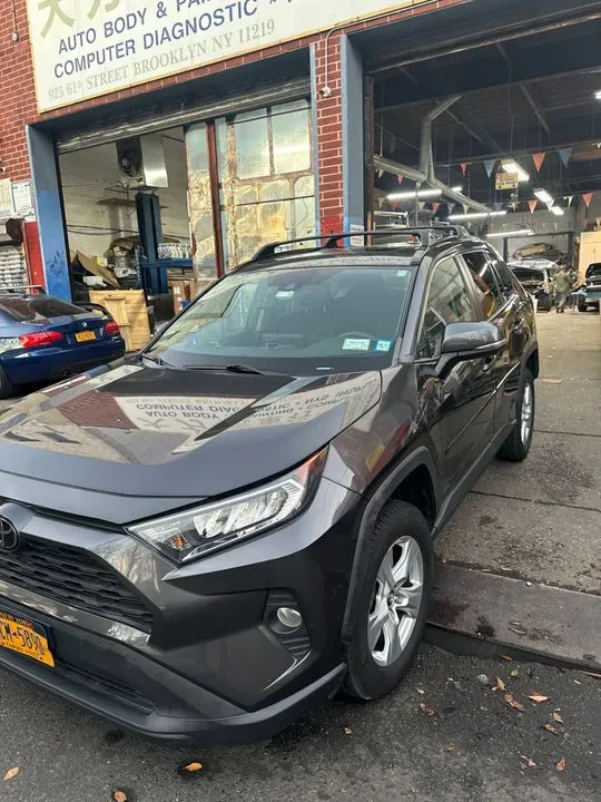 https://cdn.trust-mechanics.com/photos/yRtSyT4UiPpXHOUbEX30/d602a067-7794-438d-b020-b5bb4bb5eb5c_720x720