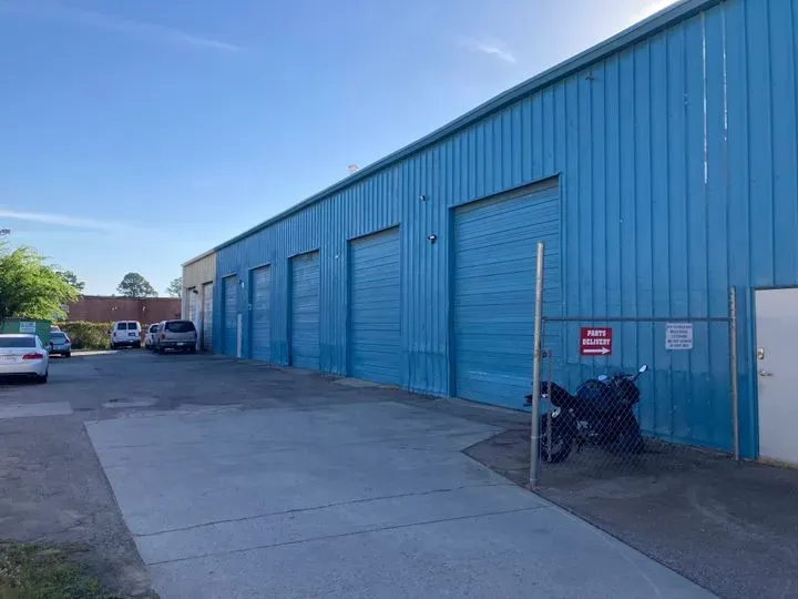 https://cdn.trust-mechanics.com/photos/yTSTsyAjS0XbCzpQZczt/23e119d0-7c1d-4ee4-9c0e-3b3681065150_720x720