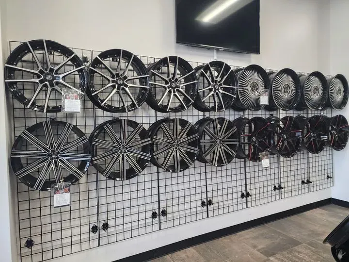 https://cdn.trust-mechanics.com/photos/yUvbp53MUMimgrH5fBJh/fe03bb68-2d13-4d54-9f36-6785985fca1d_720x720