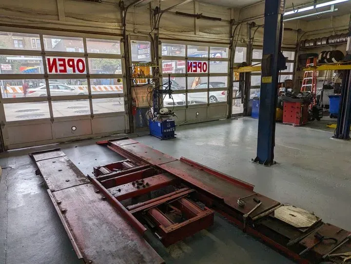 https://cdn.trust-mechanics.com/photos/yw4bncFeTLValGpdrr6Q/1511efea-d2aa-4f4a-9e1f-624b56561a53_720x720