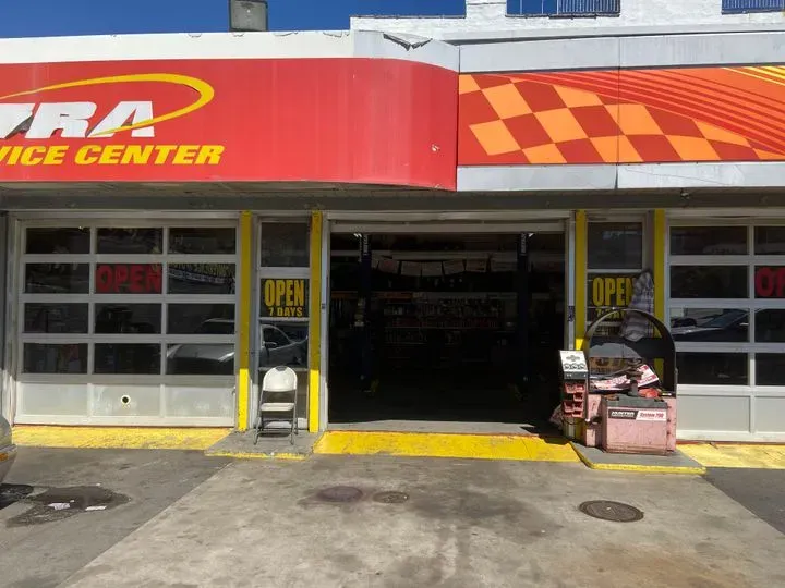https://cdn.trust-mechanics.com/photos/yw4bncFeTLValGpdrr6Q/8313e940-0814-4adb-9b0a-9a19b4a22d32_720x720
