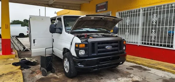 https://cdn.trust-mechanics.com/photos/yxmGZDaHYUnPfv3pZPc7/1ffc8054-b870-4748-a867-d6eb5ed77bb0_720x720