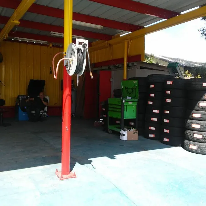 https://cdn.trust-mechanics.com/photos/zGchtrswaT0cFPqQeP6N/f6df17f7-a1a6-44b7-b833-ac8278e6658c_720x720