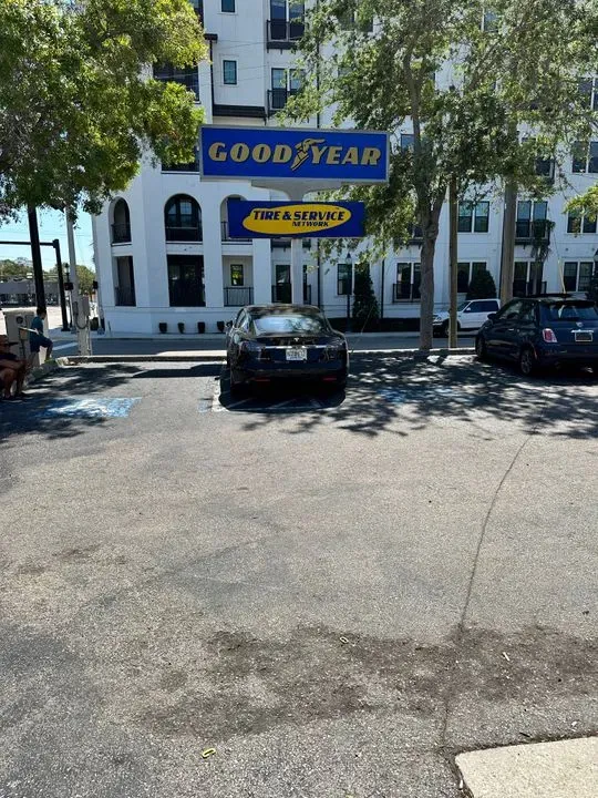 https://cdn.trust-mechanics.com/photos/zQohMEkWQPgSKKX9a5bD/790d0088-da22-45de-85db-9fa24a3957c8_720x720
